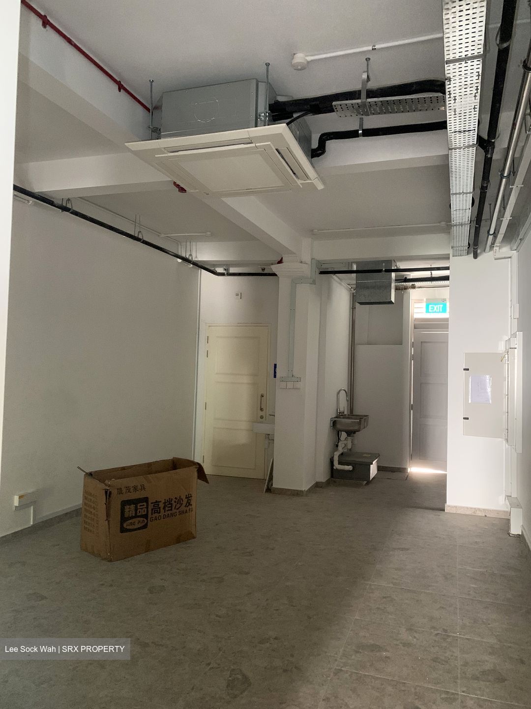 Rowell Road (D8), Retail #562682271